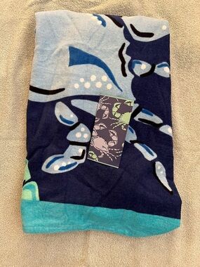 Outdoor Oasis Blue and Turquoise Crab Beach Towel